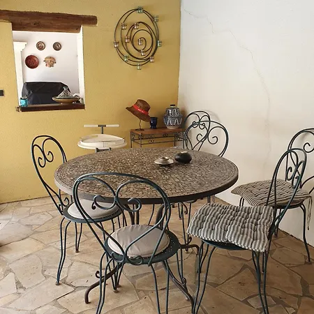 Charmante Vila Beaucaire (Gard)